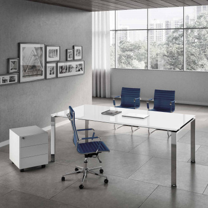 Komplettbüro Doria vetro mit Schreibtisch, verchromtem Gestell, Container und Sesseln.