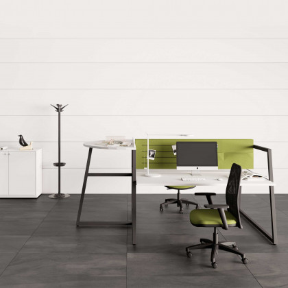 Bench Fusion with halfmoon table and screen dividers with pockets