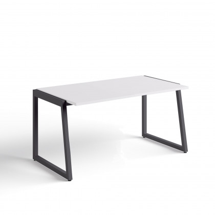 Linear desk Fusion